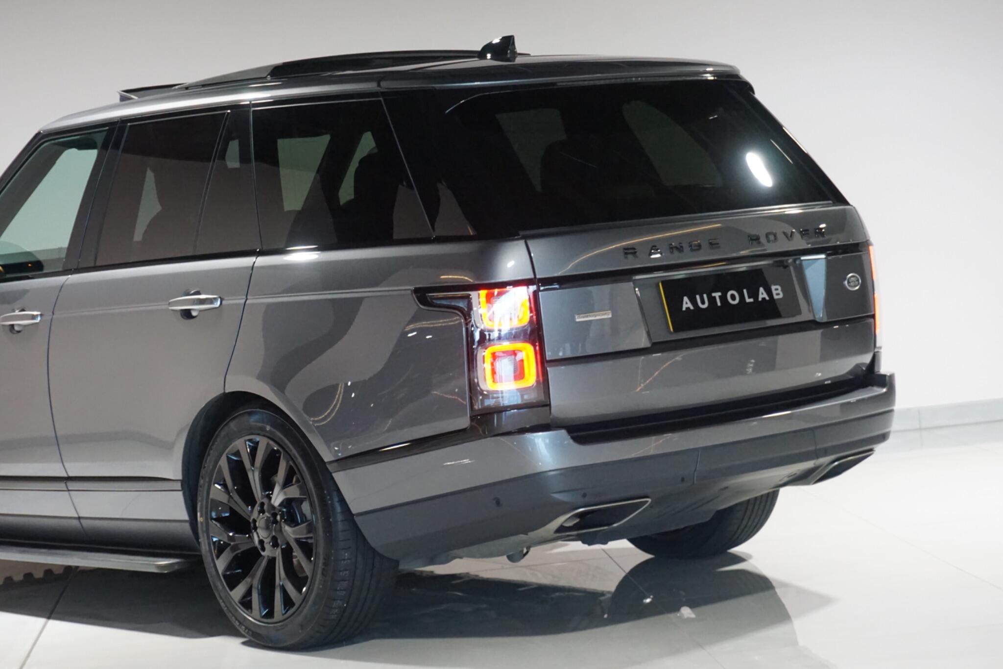 Land Rover Range Rover 3.0 SD V6 Autobiography SUV 5dr Diesel Auto 4WD Euro 6 (s/s) (275 ps)